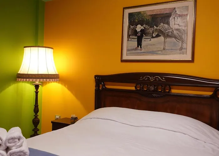 Jasemin-lule Τίρανα